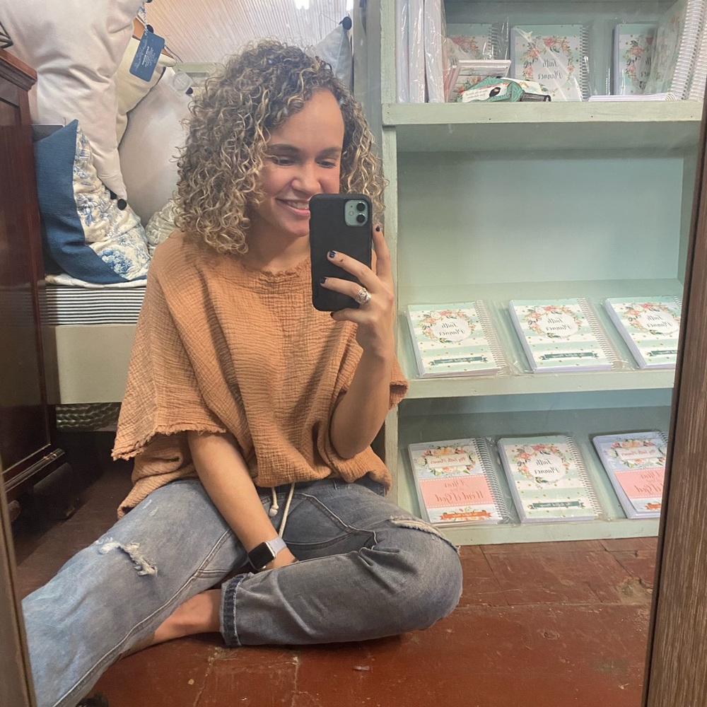 Meet your Posher, Chloe